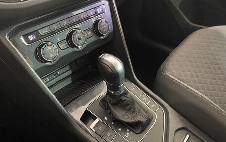 Volkswagen Tiguan II, 2017 год, 1 797 000 рублей, 22 фотография