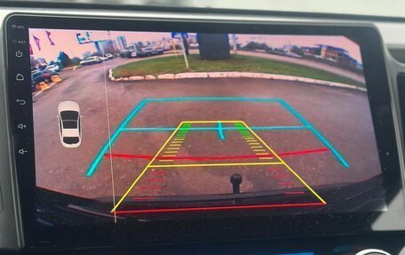 Toyota RAV4, 2019 год, 2 395 000 рублей, 13 фотография