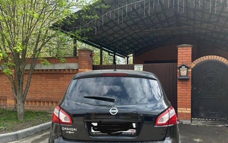 Nissan Qashqai, 2010 год, 900 000 рублей, 2 фотография