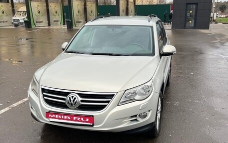 Volkswagen Tiguan I, 2009 год, 839 000 рублей, 2 фотография