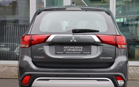 Mitsubishi Outlander III рестайлинг 3, 2018 год, 2 150 000 рублей, 7 фотография