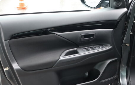 Mitsubishi Outlander III рестайлинг 3, 2018 год, 2 150 000 рублей, 20 фотография