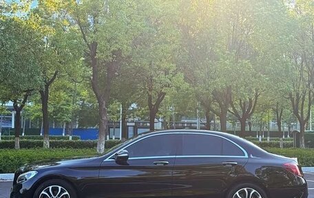 Mercedes-Benz C-Класс, 2018 год, 1 900 000 рублей, 5 фотография