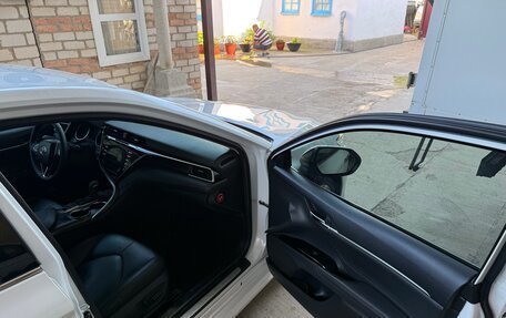 Toyota Camry, 2019 год, 2 550 000 рублей, 6 фотография