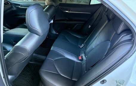 Toyota Camry, 2019 год, 2 550 000 рублей, 7 фотография