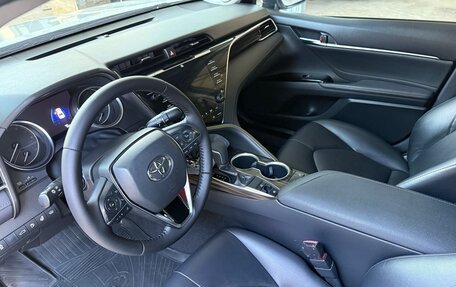 Toyota Camry, 2019 год, 2 550 000 рублей, 2 фотография