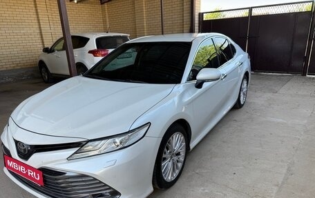 Toyota Camry, 2019 год, 2 550 000 рублей, 12 фотография