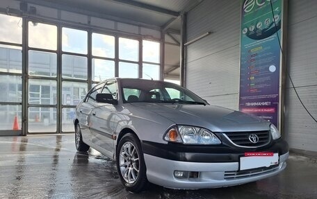 Toyota Avensis III рестайлинг, 2000 год, 450 000 рублей, 13 фотография