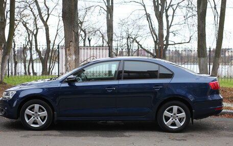 Volkswagen Jetta VI, 2013 год, 990 000 рублей, 3 фотография