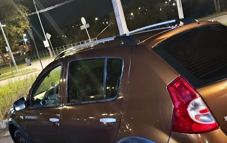 Renault Sandero I, 2013 год, 650 000 рублей, 2 фотография