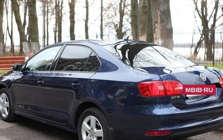 Volkswagen Jetta VI, 2013 год, 990 000 рублей, 4 фотография