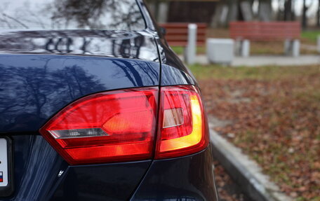 Volkswagen Jetta VI, 2013 год, 990 000 рублей, 11 фотография