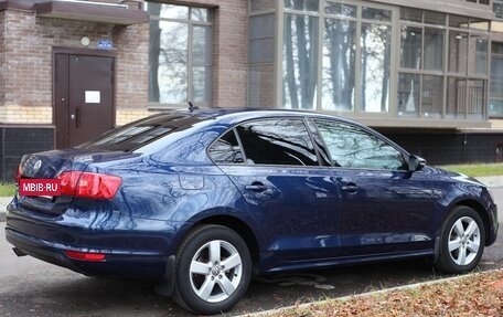 Volkswagen Jetta VI, 2013 год, 990 000 рублей, 6 фотография