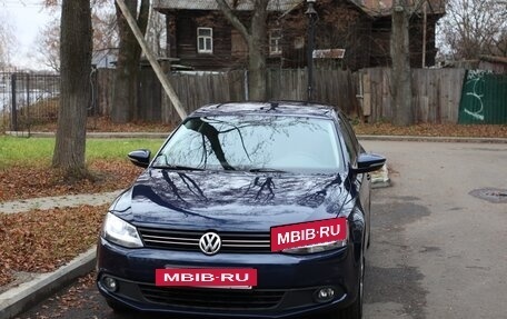 Volkswagen Jetta VI, 2013 год, 990 000 рублей, 8 фотография