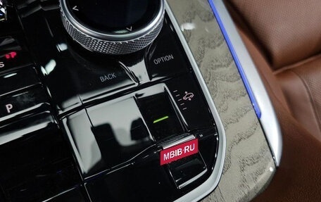 BMW X7, 2022 год, 19 фотография