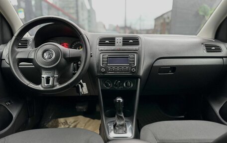 Volkswagen Polo VI (EU Market), 2011 год, 759 000 рублей, 19 фотография