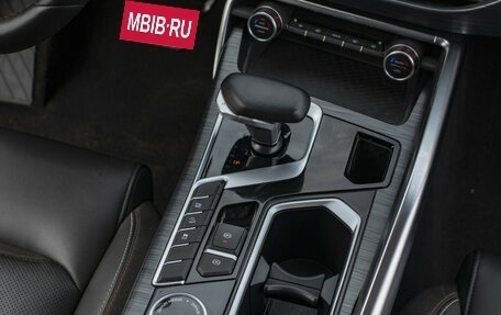 Geely Tugella FY11, 2022 год, 2 890 000 рублей, 16 фотография