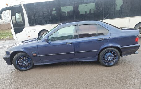 BMW 3 серия, 1995 год, 550 000 рублей, 5 фотография