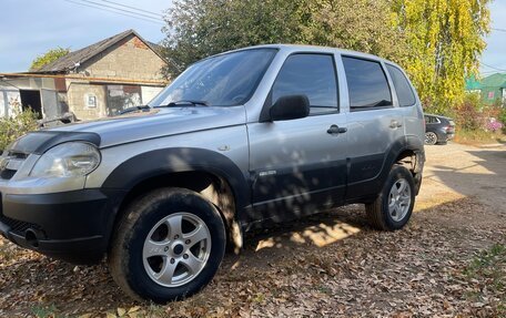 Chevrolet Niva I рестайлинг, 2011 год, 370 000 рублей, 3 фотография