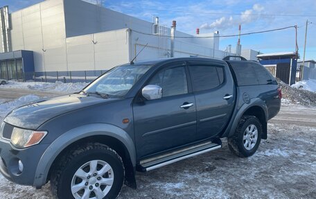 Mitsubishi L200 IV рестайлинг, 2007 год, 1 360 000 рублей, 9 фотография