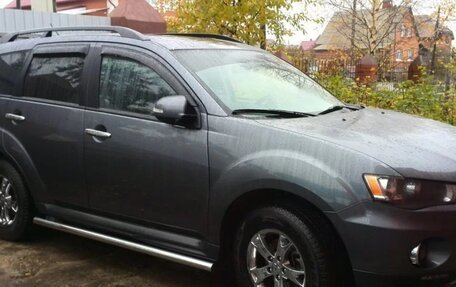 Mitsubishi Outlander III рестайлинг 3, 2011 год, 1 130 000 рублей, 15 фотография