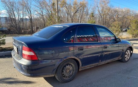 Opel Vectra B рестайлинг, 1998 год, 130 000 рублей, 3 фотография