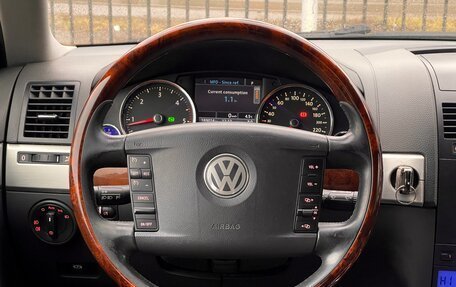 Volkswagen Touareg III, 2007 год, 1 319 000 рублей, 12 фотография