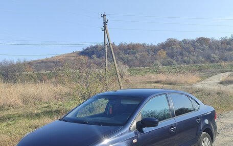 Volkswagen Polo VI (EU Market), 2011 год, 650 000 рублей, 2 фотография