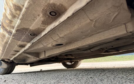 Toyota Raum II, 2005 год, 400 000 рублей, 17 фотография