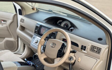 Toyota Raum II, 2005 год, 400 000 рублей, 13 фотография