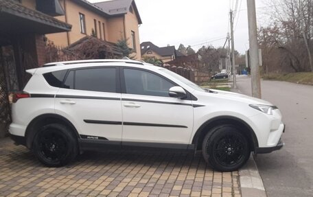 Toyota RAV4, 2017 год, 3 000 090 рублей, 14 фотография