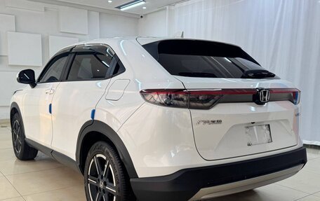 Honda Vezel, 2023 год, 2 198 000 рублей, 3 фотография