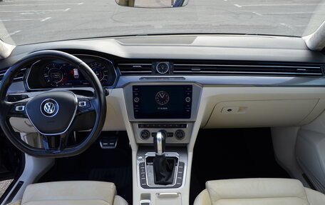 Volkswagen Passat B8 рестайлинг, 2017 год, 2 655 000 рублей, 11 фотография