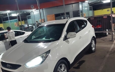 Hyundai ix35 I рестайлинг, 2012 год, 1 050 000 рублей, 2 фотография