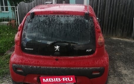 Peugeot 107 I рестайлинг, 2012 год, 490 000 рублей, 3 фотография