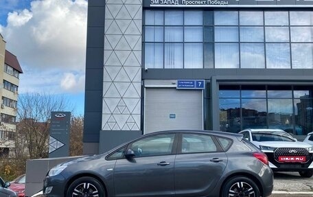 Opel Astra J, 2011 год, 525 000 рублей, 2 фотография