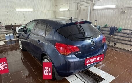 Opel Astra J, 2010 год, 1 000 000 рублей, 7 фотография