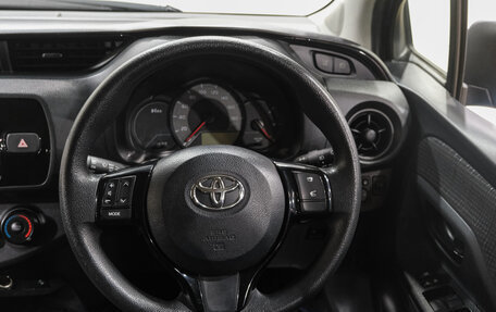 Toyota Vitz, 2018 год, 1 029 000 рублей, 13 фотография