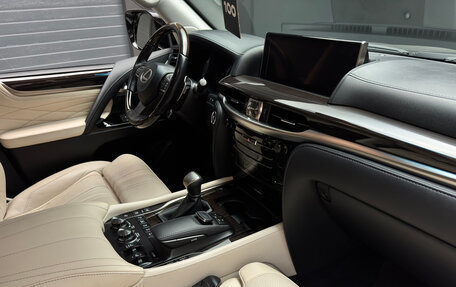 Lexus LX III, 2017 год, 9 900 000 рублей, 19 фотография