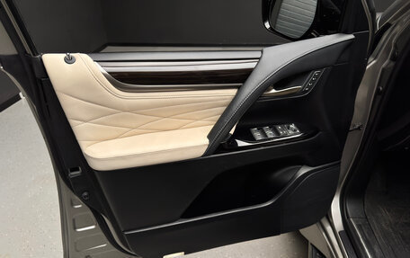 Lexus LX III, 2017 год, 9 900 000 рублей, 13 фотография