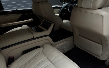 Lexus LX III, 2017 год, 9 900 000 рублей, 18 фотография