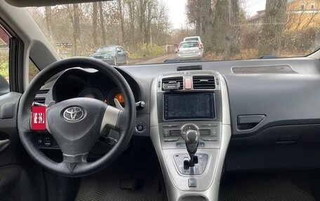 Toyota Auris II, 2007 год, 650 000 рублей, 3 фотография