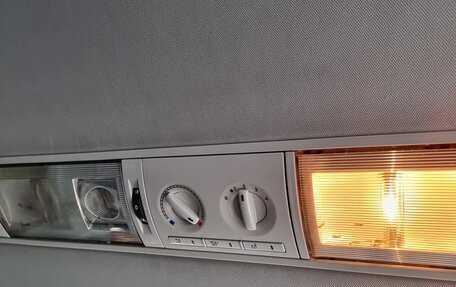 Volkswagen Caravelle T5, 2014 год, 2 100 000 рублей, 16 фотография