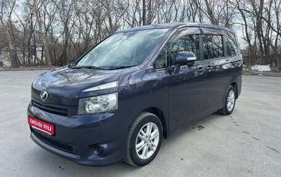 Toyota Voxy II, 2009 год, 1 365 000 рублей, 1 фотография