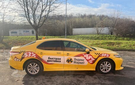 Toyota Camry, 2019 год, 2 000 000 рублей, 3 фотография