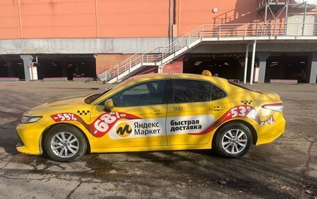 Toyota Camry, 2019 год, 2 000 000 рублей, 4 фотография