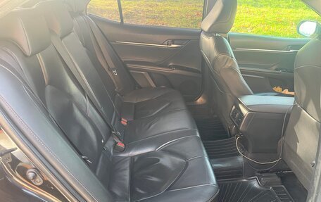 Toyota Camry, 2019 год, 2 000 000 рублей, 5 фотография