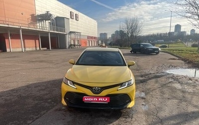 Toyota Camry, 2019 год, 2 000 000 рублей, 1 фотография