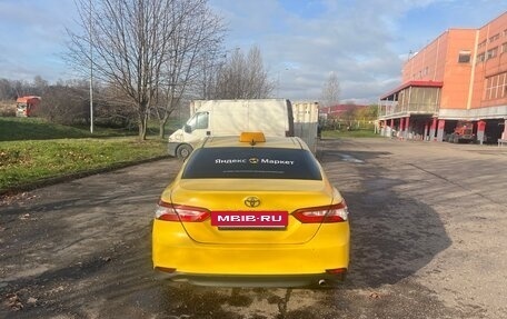 Toyota Camry, 2019 год, 2 000 000 рублей, 2 фотография