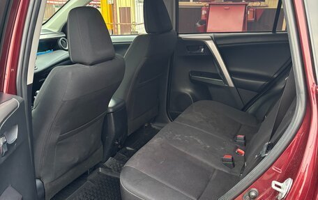 Toyota RAV4, 2017 год, 2 045 000 рублей, 13 фотография